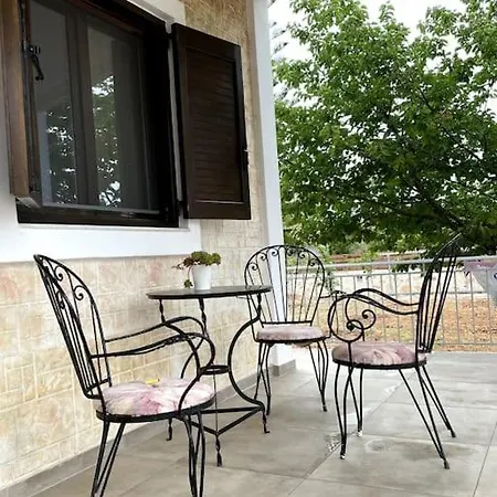Katikies Savrani Holiday home